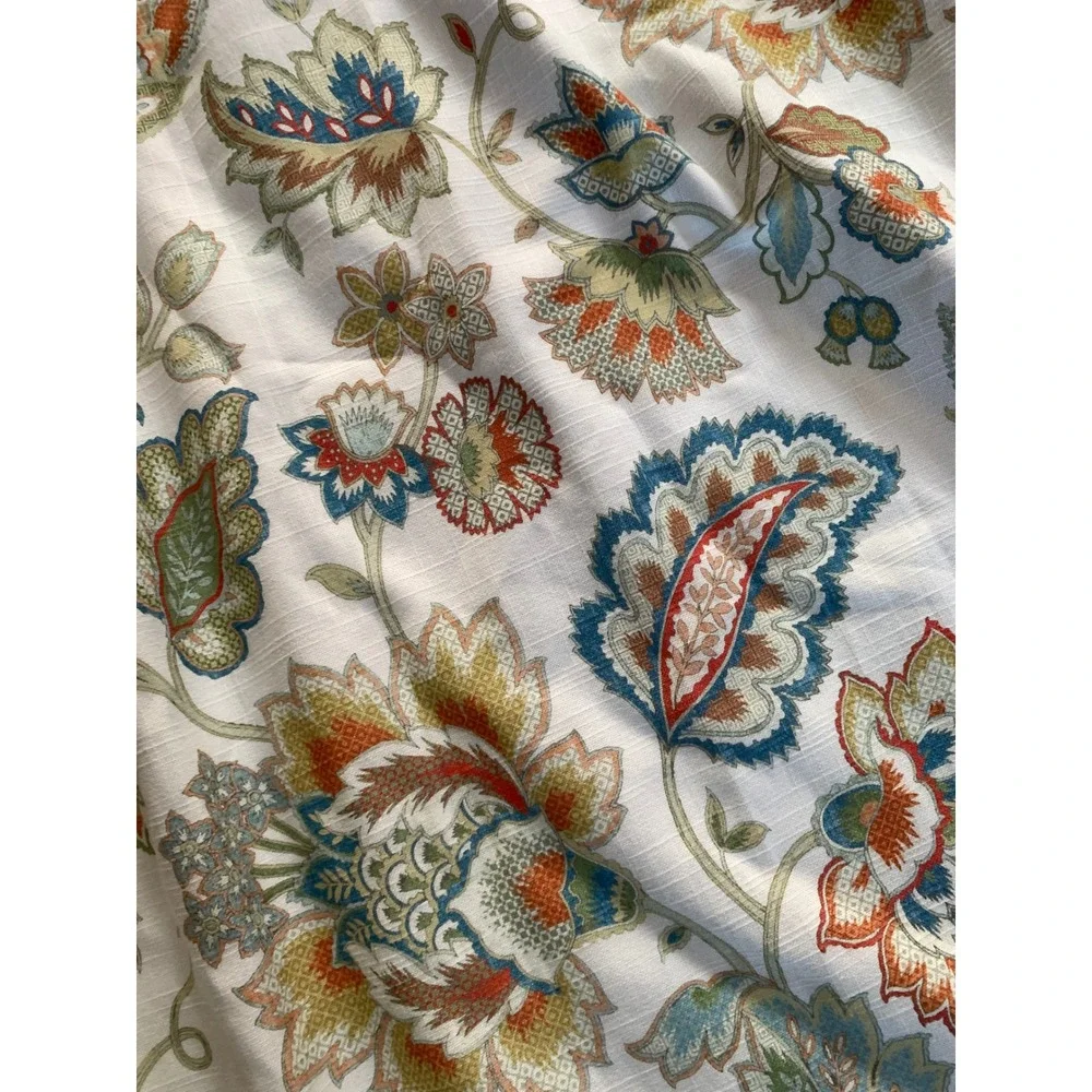 2 panels Floral Paisley Lined Curtain 96
